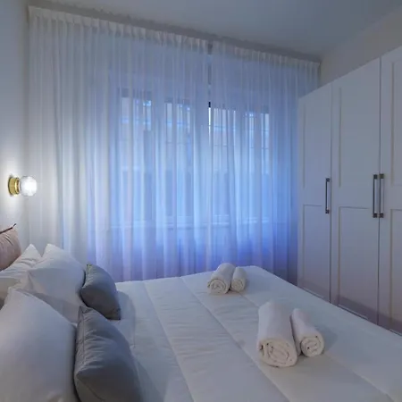 Porta Venezia-trilocale-luxury Con Wifi-neflix Daire